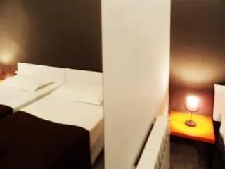 La Isla Hostal Barcelona Guest house