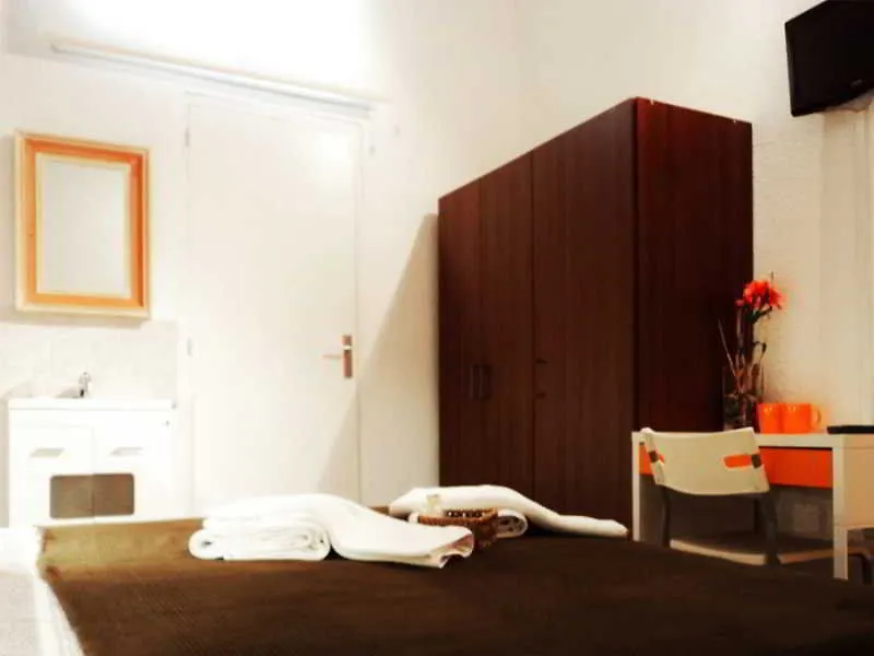 La Isla Hostal Barcelona Spain