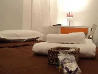 La Isla Hostal Barcelona 2*,  Spain