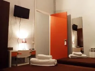 Pensión La Isla Hostal Barcelona