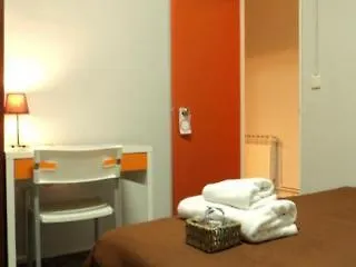 La Isla Hostal Barselona