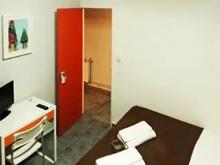 La Isla Hostal Barselona 2*,  İspanya