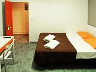 La Isla Hostal Barcelona 2*,