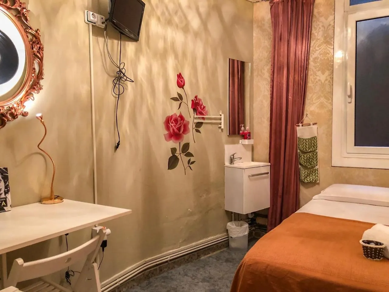 ** Konukevi La Isla Hostal Barselona İspanya