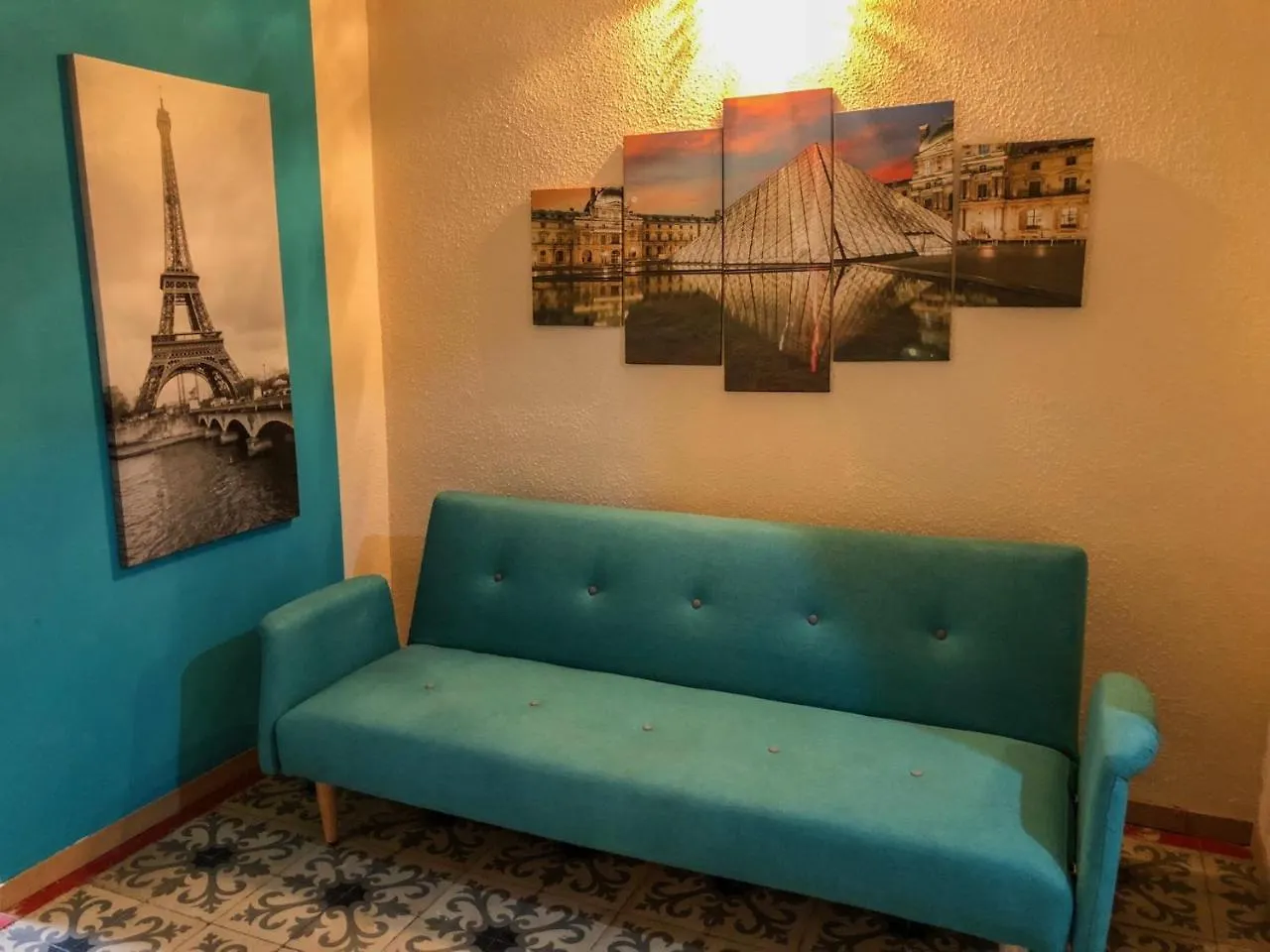 La Isla Hostal Barselona 2*,  İspanya